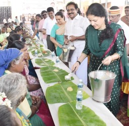 காஞ்சிபுரத்தில் தூய்மை பணியாளர்களுக்கு காலை உணவு