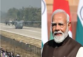 அவசரக்கால விமானங்கள் தரையிறங்கும் சாலை: அசாமில் பிரதமர் மோடி திறந்து வைத்தார்