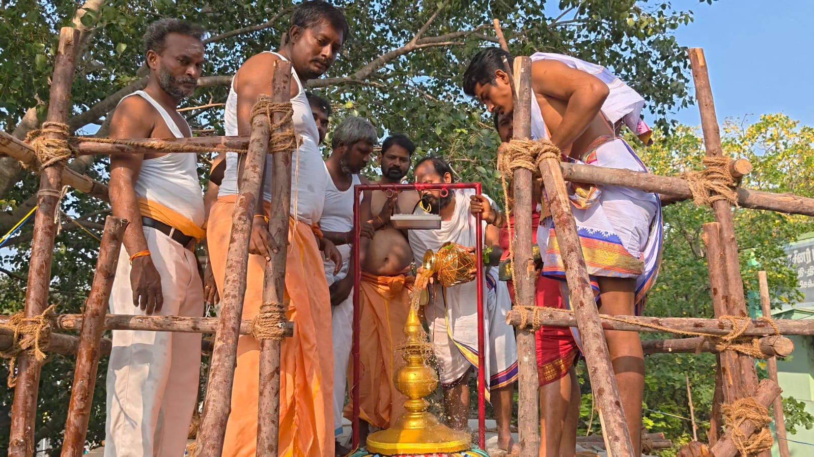 செஞ்சி திண்டிவனம் சாலை சக்கராபுரம் ஸ்ரீ செல்வ விநாயகர் கோவிலில் மஹா கும்பாபிஷேகம் விழா