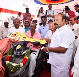 சிவகங்கை - குன்றக்குடியில் "நலம் காக்கும் ஸ்டாலின்" முகாம்