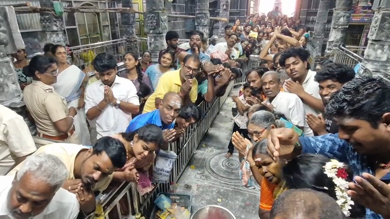 முருகன் கோயிலில் தைப்பூசத்தையொட்டி திரண்ட பக்தர்கள்