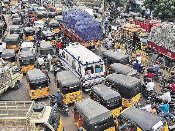 போக்குவரத்து விதிமீறல்கள்: பிகாரில் 10 மாதங்களில் ரூ.300 கோடி அபராதம் விதிப்பு