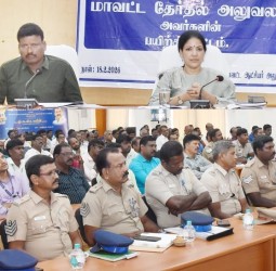 தேர்தல் பணி அதிகாரிகளுக்கான பயிற்சி கருத்தரங்கு
