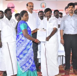 கலெக்டர் பிரதாப் முன்னிலையில், இலவச வீட்டுமனை பட்டா