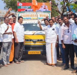 மக்களுக்காக மக்களிடமிருந்து' மாவட்டம் முழுக்க கருத்து கேட்கும் வாகன சேவை