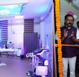 தமிழ்நாடு அரசு பன்னோக்கு உயர்சிறப்பு மருத்துவமனையில், ரூ. 8 கோடி மதிப்பீட்டிலான புதிய கேத்லேப் கருவி