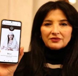 அனுமதியின்றி ‘ஏஐ’ அமைச்சராக சித்தரிப்பு! அல்பேனியா அரசு மீது நடிகை வழக்கு!!