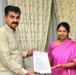 திருச்சியை 2-ம் தலைநகராக்க வேண்டும் உள்ளிட்ட கோரிக்கை