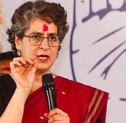 பெண்களுக்கு பாதுகாப்பு இல்லை; ஆனால் தேர்தலுக்கு முன் பணம்! பிரியங்கா காந்தி