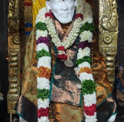 ஸ்ரீசத்குரு சாய்பாபா தியான ஆலயத்தில் வியாழக்கிழமை சிறப்பு ஆரத்தி