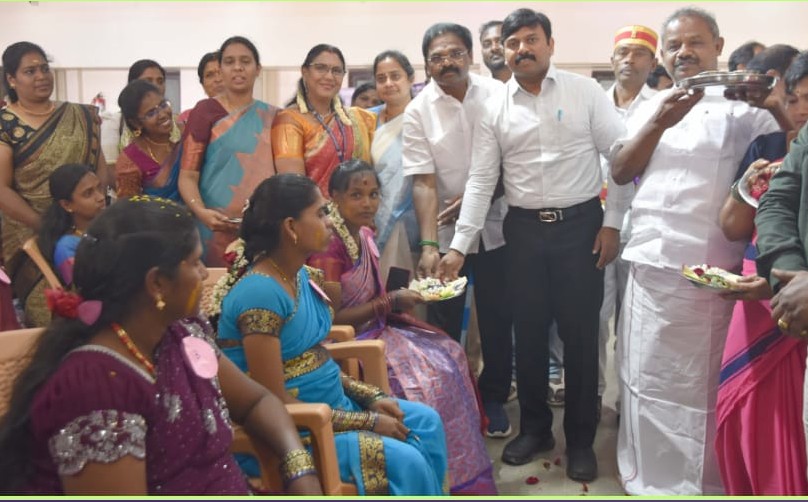 கர்ப்பிணிகளுக்கான சமுதாய வளைகாப்பு விழா