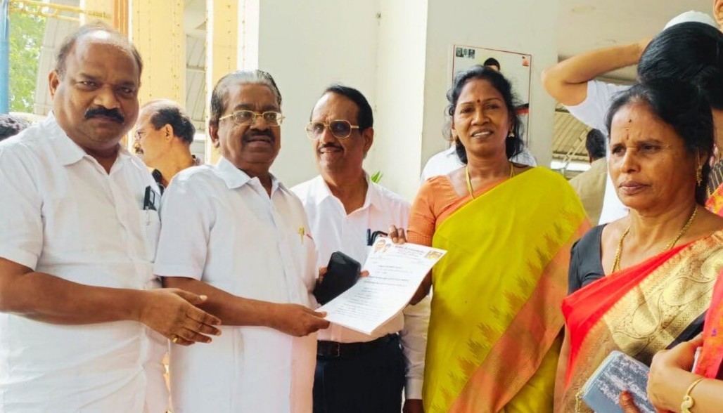 இளங்கோவனிடம், புவனகிரி தொகுதிமக்கள் கோரிக்கை