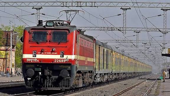 எழும்பூரில் பராமரிப்பு பணி: 8 ரயில்கள் மாம்பலம் ரயில் நிலையத்தில் நின்றுச் செல்லும்!