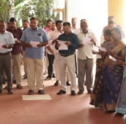 உலகத் தாய்மொழி நாள் உறுதிமொழி