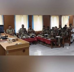 தூத்துக்குடி: சிறப்பாக பணியாற்றிய காவல் துறையினர் 151 பேருக்கு எஸ்.பி. பாராட்டு