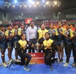 தேசிய சீனியர் பெண்கள் கபடி போட்டி: 32 ஆண்டுகளுக்குப் பிறகு பதக்கம் வென்ற தமிழக அணி