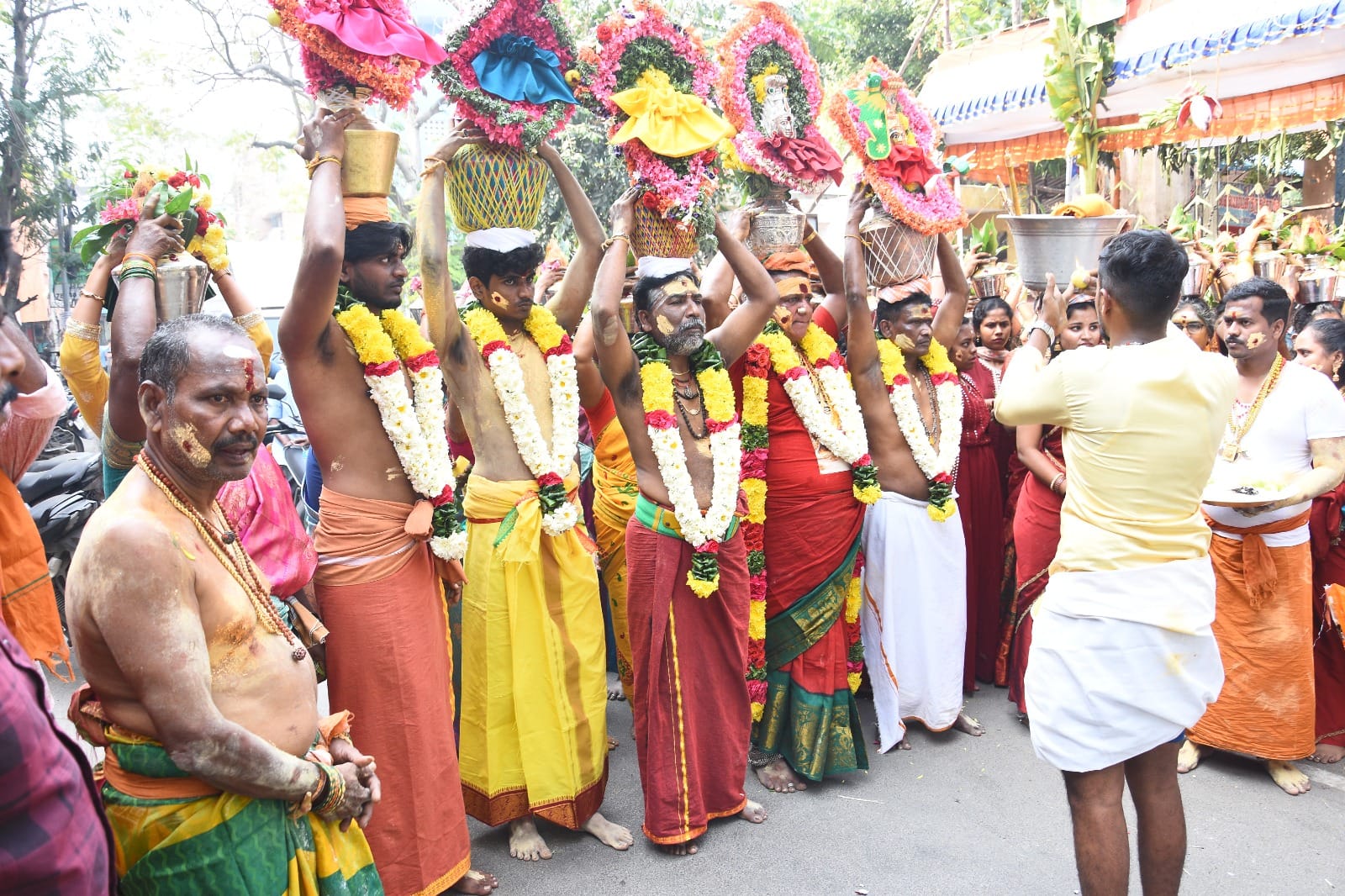 அங்காளபரமேஸ்வரி ஆலயத்தில் 42 வது ஆண்டு மயான கொள்ளை விழா