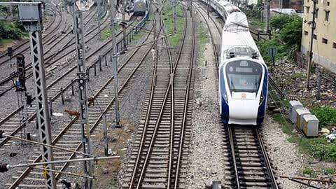 சீனா, ஜப்பான், பிரான்ஸைவிட வந்தே பாரத் ரயில் கட்டணம் குறைவு - ரயில்வே அமைச்சா் அஸ்வினி வைஷ்ணவ்