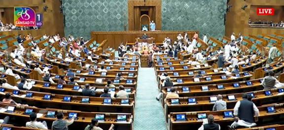 பட்ஜெட் கூட்டத் தொடரின் முதல்கட்ட அமா்வு அமளியுடன் நிறைவு : மீண்டும் மாா்ச் 9-இல் கூடும்