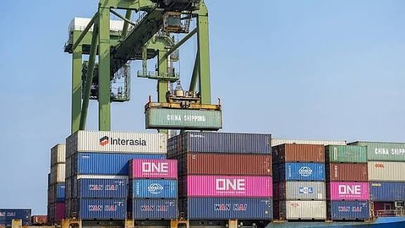 சீன பொருள்கள் இறக்குமதியை குறைத்தது இந்தியா: மத்திய வா்த்தக இணையமைச்சா்