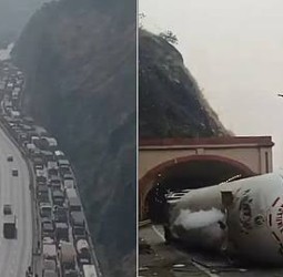 மும்பை - புனே நெடுஞ்சாலையில் லாரி கவிழ்ந்து விபத்து: 12 மணி நேரமாக காத்திருந்த வாகனங்கள்