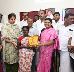 மஞ்சநம்பிகிணறு கிராமத்தில் புதிதாக கட்டப்பட்ட நியாய விலை கடை