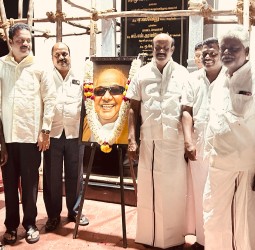 செய்யாறு கலைஞர் சிலை அருகே   15-ம் நாள் அன்னதானம் !