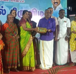 திருநெல்வேலி மாவட்ட ஆட்சியர் அலுவலகத்தில் நடைபெற்ற பொங்கல் விழா