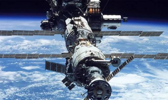 இந்திய விண்வெளி நிலையத்தை உருவாக்க.. உள்நாட்டு நிறுவனங்களுக்கு அழைப்பு விடுத்த இஸ்ரோ