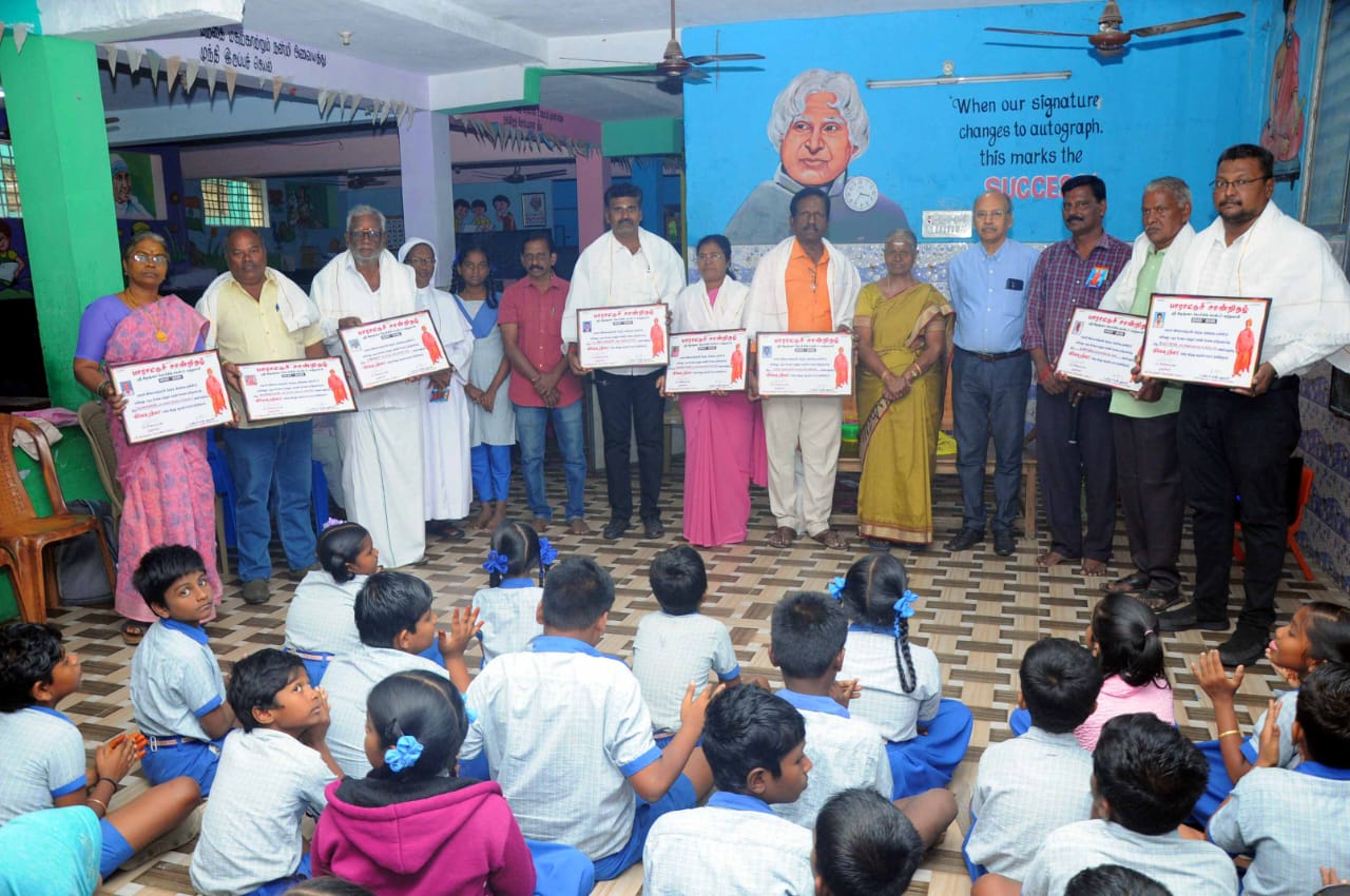 வந்தவாசி ஸ்ரீ கிருஷ்ணா கல்வி மையம் சார்பில் பாலுடையார் தெரு வீனஸ் வித்யாலயா பள்ளியில் நடைபெற்ற சுவாமி விவேகானந்தரின் பிறந்த நாள் விழா