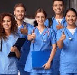 ஒரு நர்ஸ் பணி ஓய்வு பெறுகிறாள்