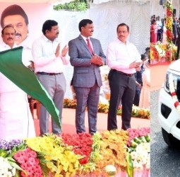 ரூ.13.73 கோடி மதிப்பீட்டிலான 155 புதிய வாகனங்களை சென்னையில் நேற்று முதல்வர் ஸ்டாலின் கொடி அசைத்து துவக்கி வைத்தார்