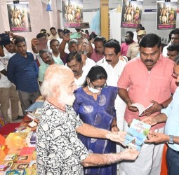 தென்காசியில் 4-வது பொதிகை புத்தகத் திருவிழா