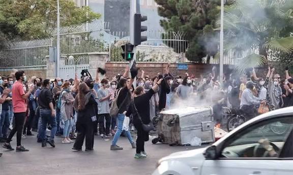 ஈரானில் உயிரிழப்பு 36ஆக அதிகரிப்பு