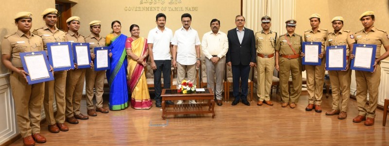 ஊர்காவல் படைக்காக தேர்வு செய்யப்பட்ட 50 திருநர்களில், 7 பேருக்கு பணி நியமன ஆணை