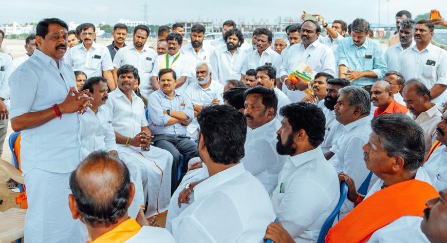 பாஜக முக்கிய நிர்வாகிகளுடன் மாநில பாஜகதலைவர் நயினார் நாகேந்திரன் நேற்று ஆலோசனை