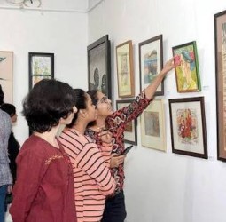 ஓவிய, சிற்பக் கலைஞர்கள் கண்காட்சி நடத்திட அரசு நிதி உதவி: தகுதியானவர்கள் 20ந் தேதிக்குள் விண்ணப்பிக்கலாம்