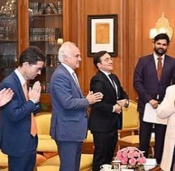 இந்தியா, ஸ்பெயின் வளங்களை ஒருங்கிணைக்க வேண்டும்: குடியரசுத் தலைவா் முா்மு