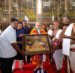 அரங்கநாத சுவாமி கோயிலில் மத்திய அமைச்சர் அமித்ஷா தரிசனம்