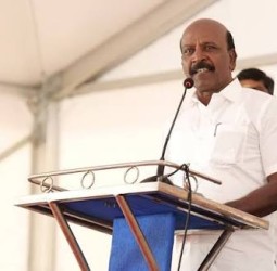 ஒப்பந்த அடிப்படையில் பணியாற்றிய 831 செவிலியர்களுக்கு பணி நிரந்தர ஆணை வழங்கினார் அமைச்சர்