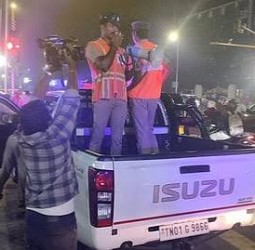 சென்னையில் விபத்துகள், குற்றங்கள் இல்லாத புத்தாண்டு தினம்: காவலர்களுக்கு ஆணையர் அருண்   பாராட்டு!