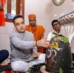 சோம்நாத் கோயிலில் தொடங்கியது சுயமரியாதை திருவிழா! பிரதமா் மோடி வாழ்த்து