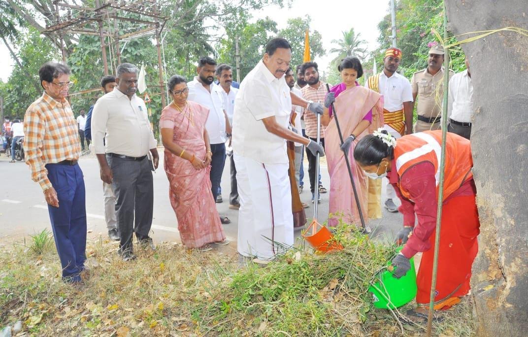 சிப்காட் மூலம் சிப்காட் போகி எனப்படும் விரிவான தூய்மை பணி