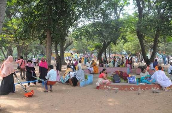 திருச்சியில் களைகட்டும் காணும் பொங்கல்! முக்கொம்பு சுற்றுலா தளத்தில் கொண்டாட்டம்!