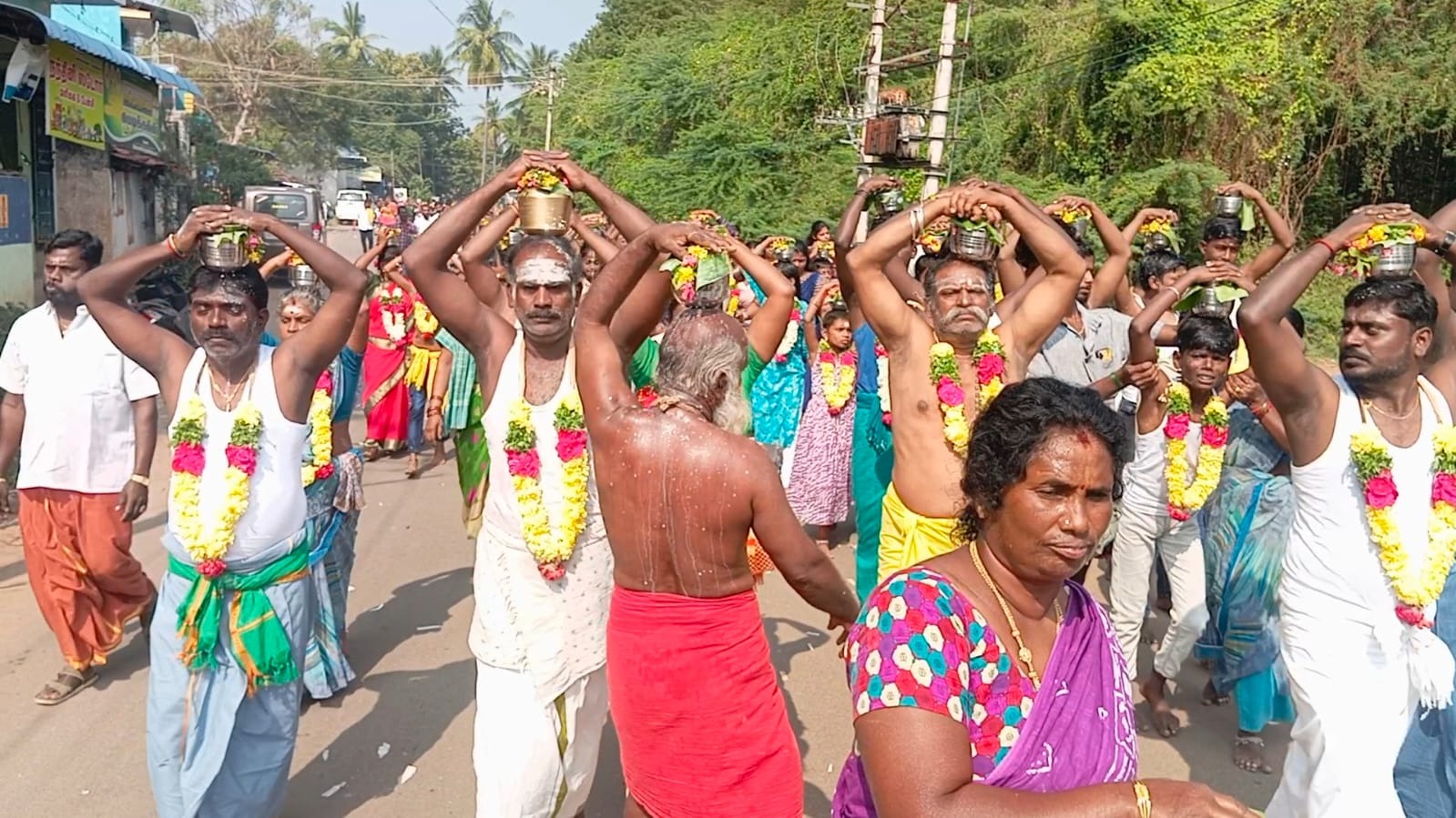 ஆற்றுக்கால் விநாயகர் கோயிலில் பால்குட விழா