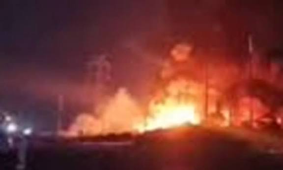 முற்றிய மோதல்.. வெனிசுலா துறைமுகம் மீது அமெரிக்கா தாக்குதல்