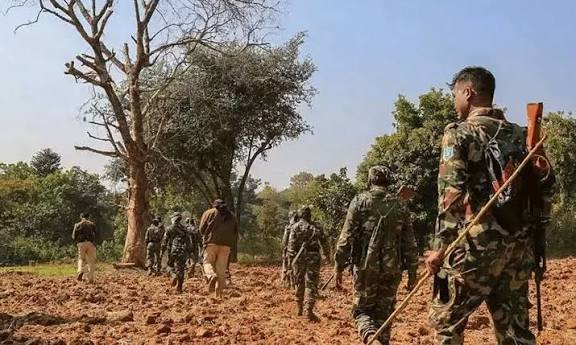 சத்தீஷ்காரில் மேலும் 29 நக்சலைட்டுகள் சரண்