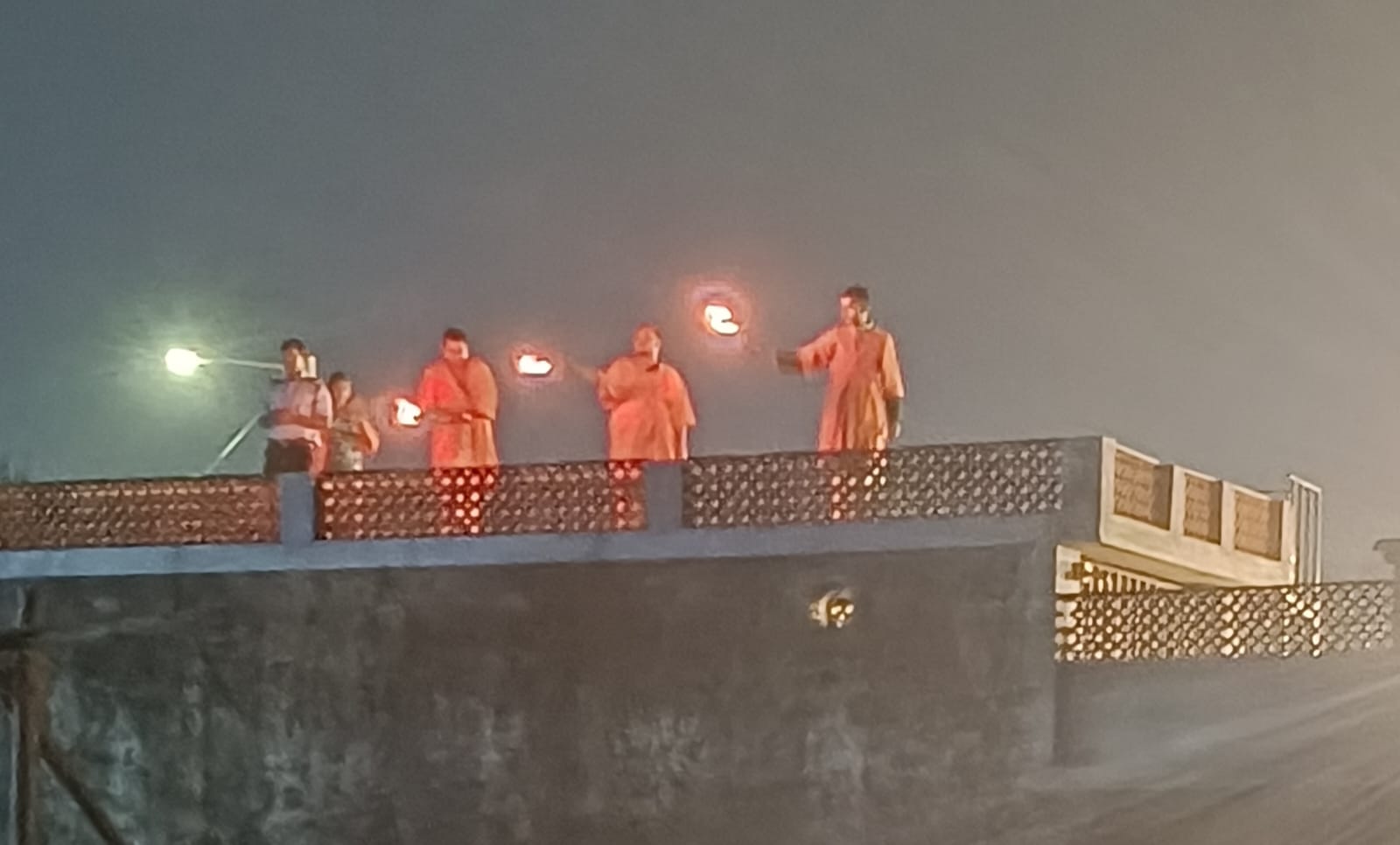 மச்சம் நாராயண பெருமாள் கோவிலில் நேற்று சமுத்திர ஆரத்தி