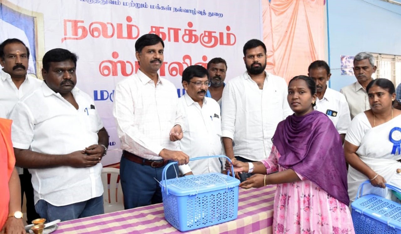 கொடுமுடியில் நடந்த மருத்துவ முகாம்