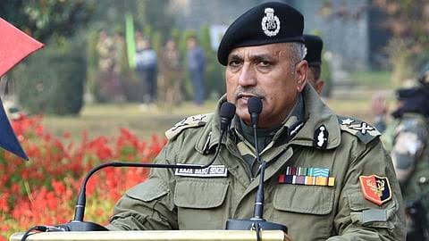 மதரசாவில் பகவத் கீதை படிக்கச் சொன்ன ஐபிஎஸ்